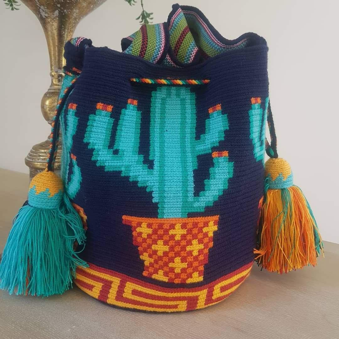 Mochila de diseño cactus mediana